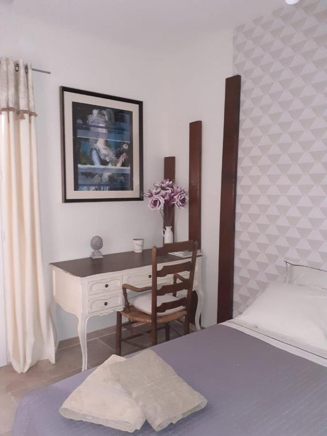Les Olivades Bed and Breakfast Magalas Buitenkant foto